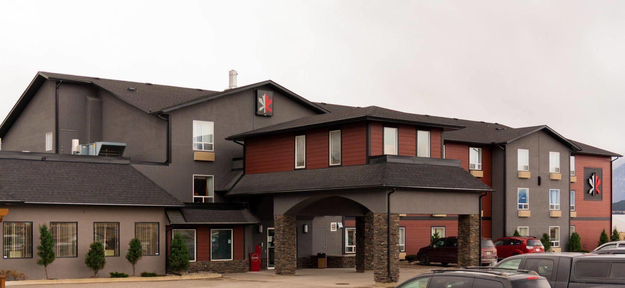 The Kanata Inns Invermere Exterior foto