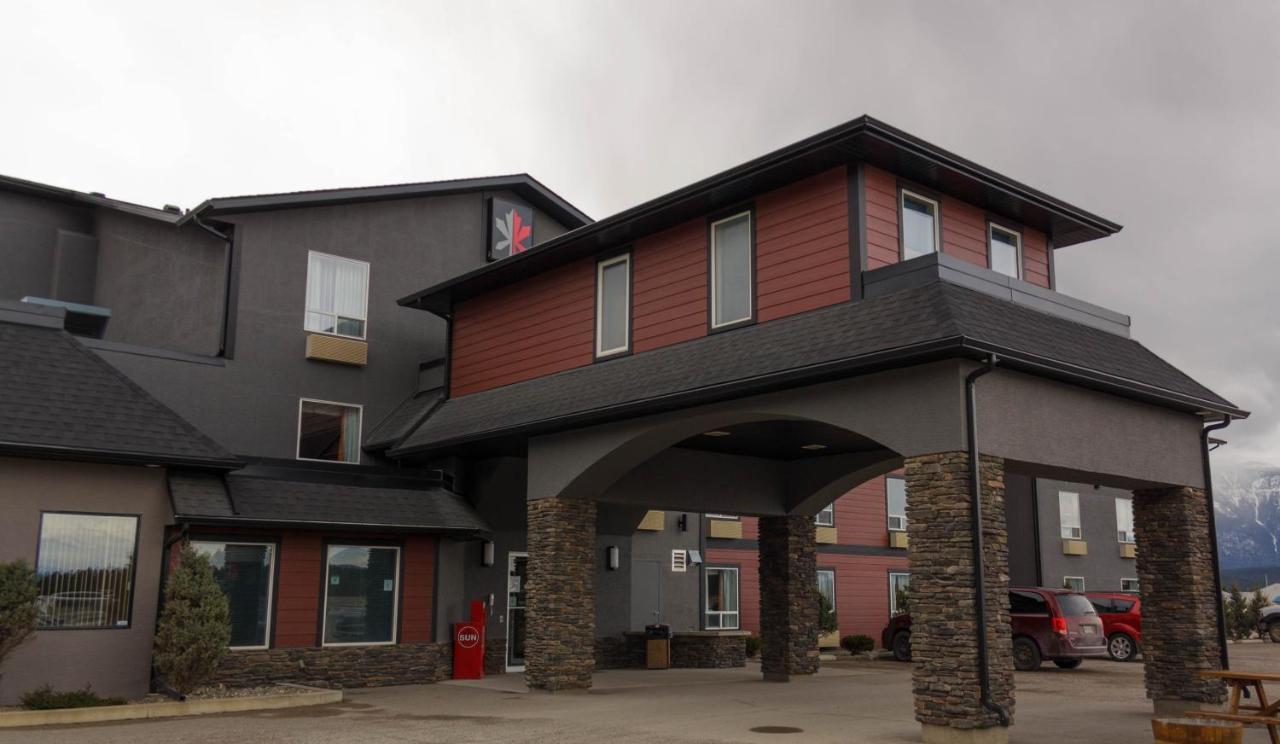 The Kanata Inns Invermere Exterior foto